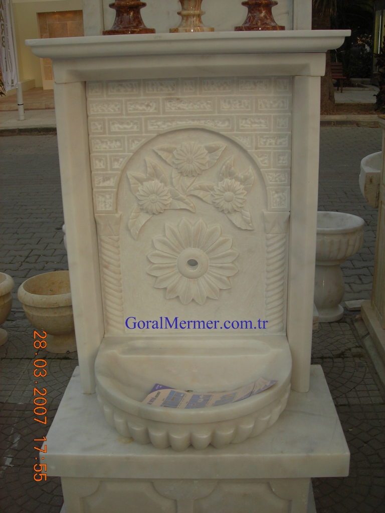 mermer çeşme